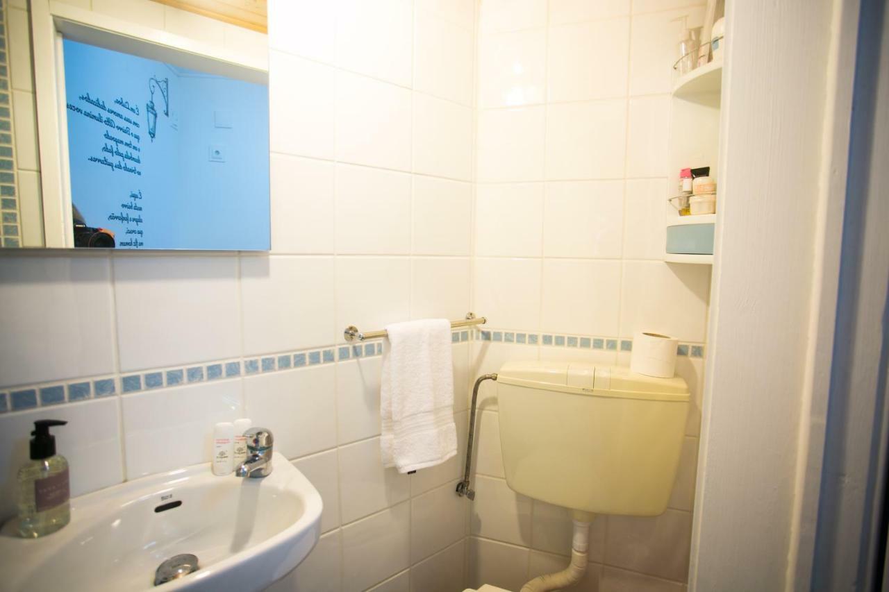 Fantastic Santos Appartment Lisbona Esterno foto